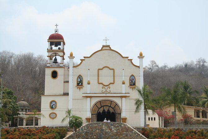 Premium Shore Excursion & Local Culture Tour - Key Points