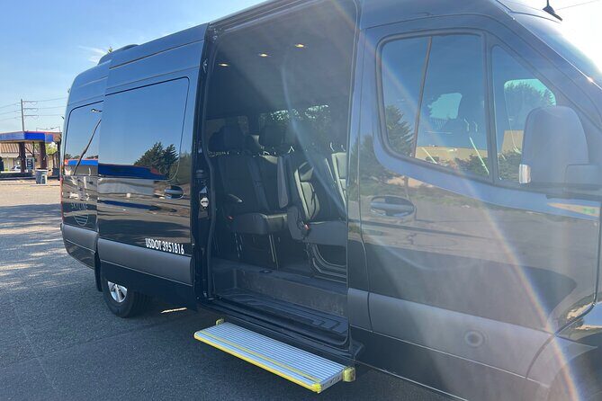 Premium Transfer From Seattle to SEATAC Airport(or Reverse Trip) - How It Compares to Other Options