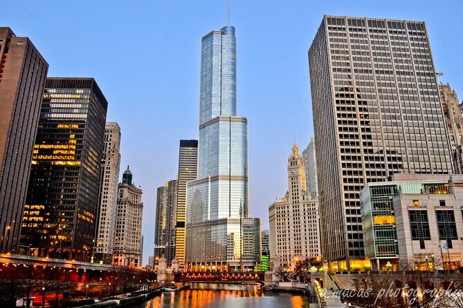 Presidents Trump and Obama's Life Private Tour Expert Guide - Who Will Love This Experience?