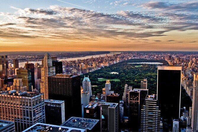 Presidents Trump and Obama's Life Private Tour Expert Guide - Practicalities and What to Expect