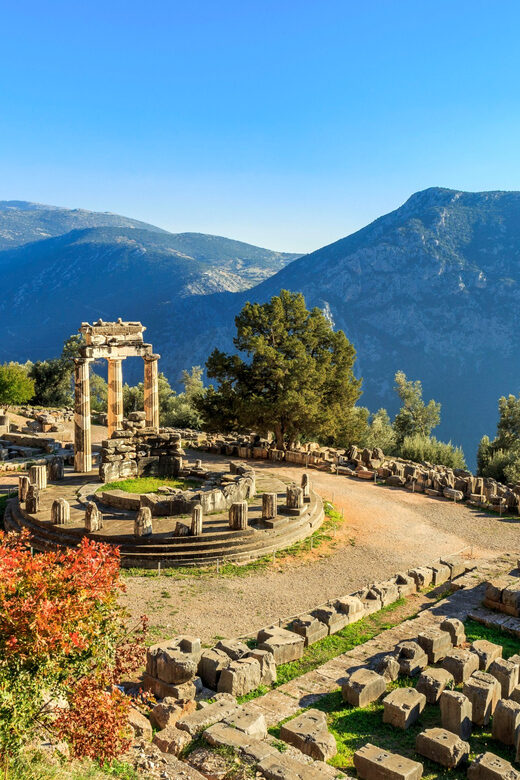 Private 2-Day Tour to Delphi & Meteora from Athens - Exploring Meteora: Monasteries and Views
