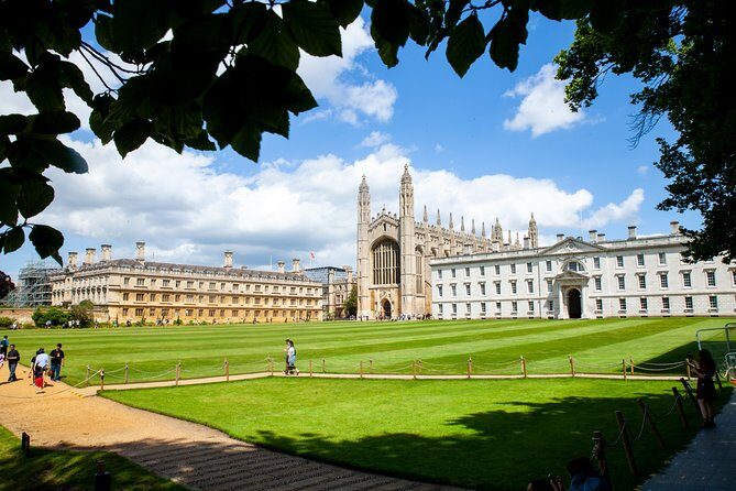 Private 2-Hour Cambridge Walking Tour With University Alumni Guide - Pricing and Overall Value