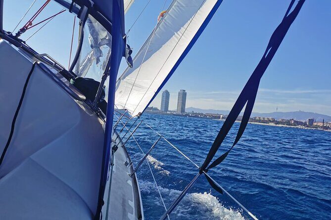 Private 2-Hour Tour of Barcelona on a Sailboat - Exploring the Itinerary in Detail