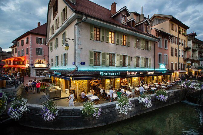 Private 2-hour Walking Tour of Annecy with official tour guide - What to Expect from the Tour