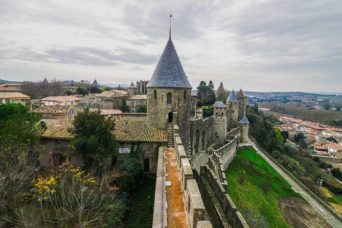 Private 2-hour Walking Tour of Carcassone with official tour guide - Key Points