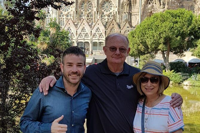 Private 2 Hours Sightseeing Tour in Barcelona - FAQ
