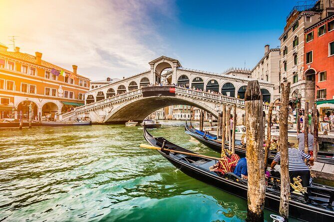 Private 2 hrs Grand Canal, Hidden Gems Walk and food tasting - Who Would Love This Tour?