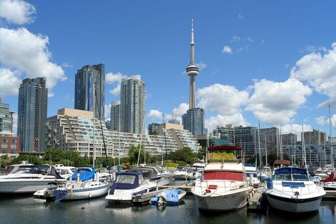 Private 3-hour walking tour of Toronto with licensed tour guide - Key Points