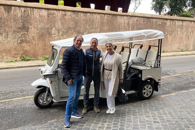 Private: 3 hours ETuk Tour in Rome - FAQ
