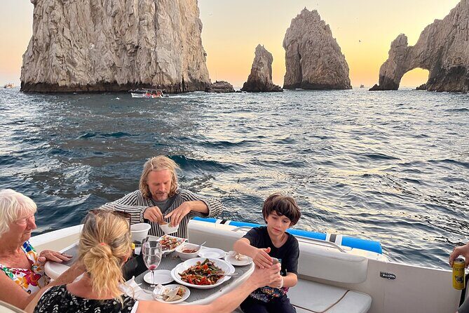 Private 3hr Yacht Cruise in Cabo San Lucas all included - Food, Drinks, and Extras