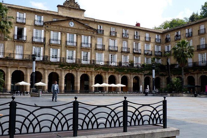 Private 4-hour City Tour of Bilbao with Hotel or Cruise Port pick-up - What to Expect During the Tour