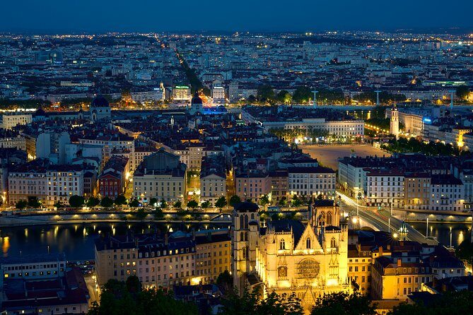 Private 4-hour City Tour of Lyon with driver, guide and Hotel pick-up - A Deep Dive into the Tour Itself