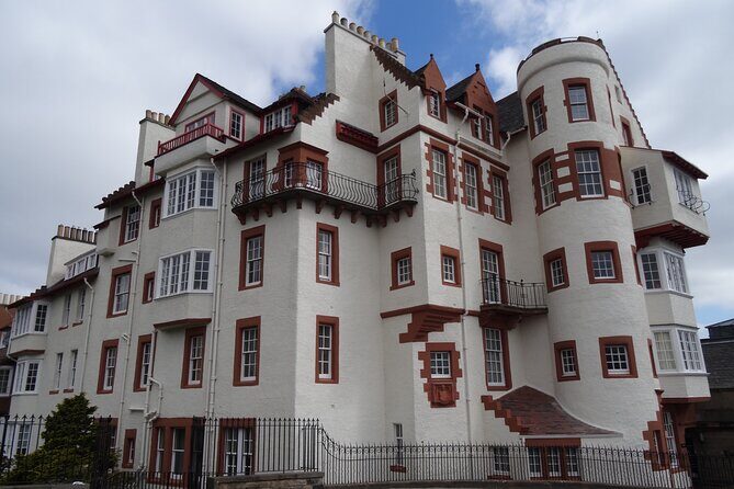 Private 4 Hour Tour of Edinburgh in a Spacious 6-seater Mercedes - FAQ