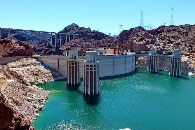 Private 4 Hours Stretch Limo Tour in Hoover Dam - Who Should Consider This Tour