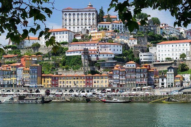 Private 4 hours tour of the "Main Monuments" in Oporto w/ pick up - What to Expect from the Itinerary
