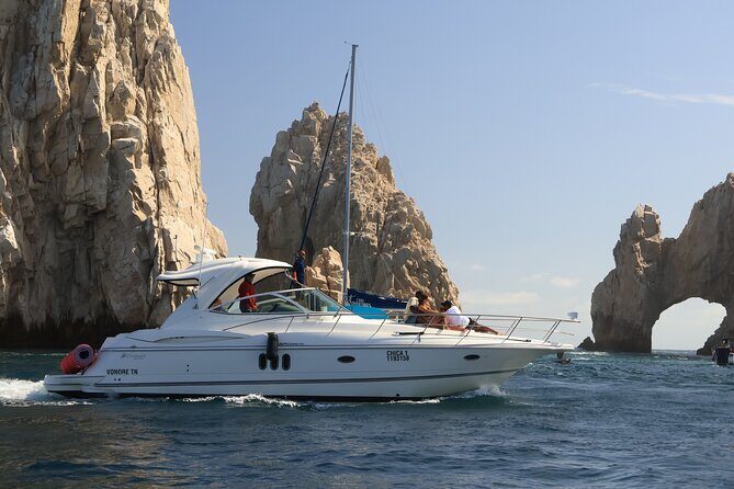 Private 42-foot luxury yacht tour in Los Cabos - Setting Sail in Cabo: What This Tour Offers