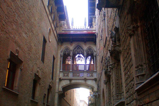 Private 4h Tour Of Camp Nou And Most Emblematic Sites Of Barcelona with pick up - What the Reviews Say