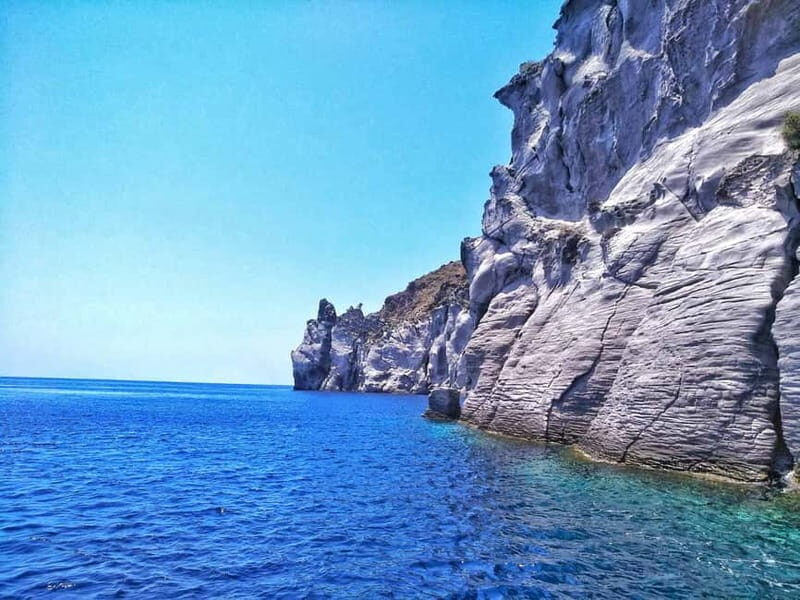 Private 5hrs Cruise with stop for lunch,dinner in Thirasia - Key Points