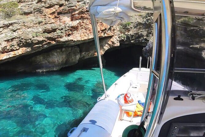 Private 6 H Boat Dafina Bay & Bear's Bay - Who Should Consider This Tour?