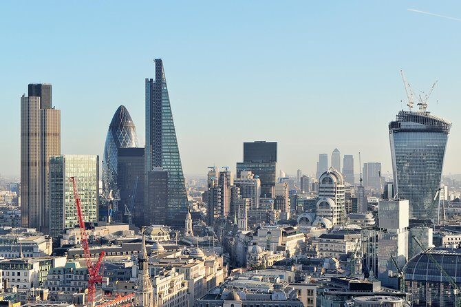 Private 8-hour Tour of London: Private driver & licensed guide w/ Hotel Pick Up - Stop 7: Buckingham Palace (Photo Opportunity)