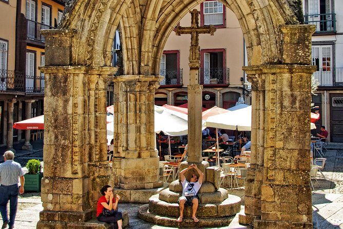 Private 8-hour tour to Braga and Guimaraes from Porto Hotel w/ driver and guide - Frequently Asked Questions