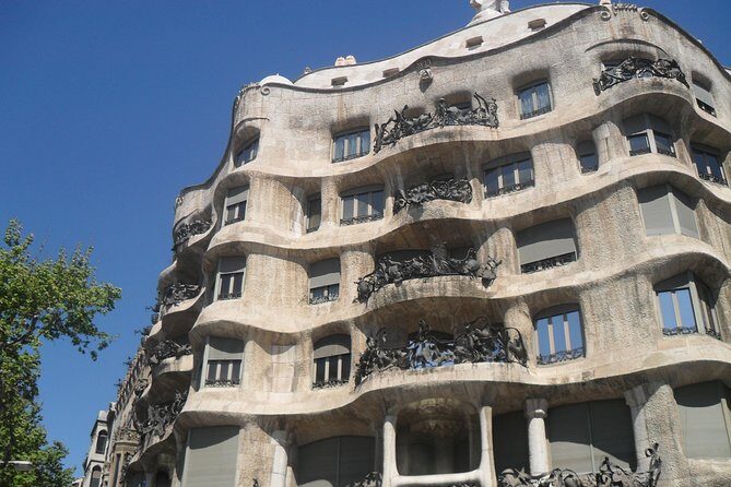 Private 8 hours Tour of Barcelona with driver and official tour guide - Who Is This Tour Best For?