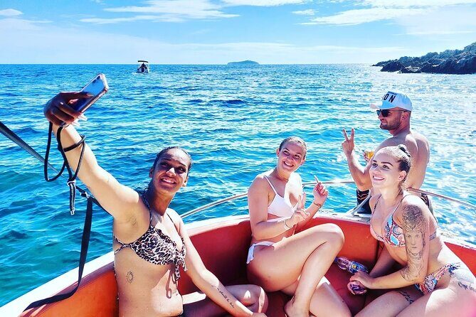 Private 8h Boat Tour Elaphite Islands with Barracuda 545 - Diving into the Itinerary