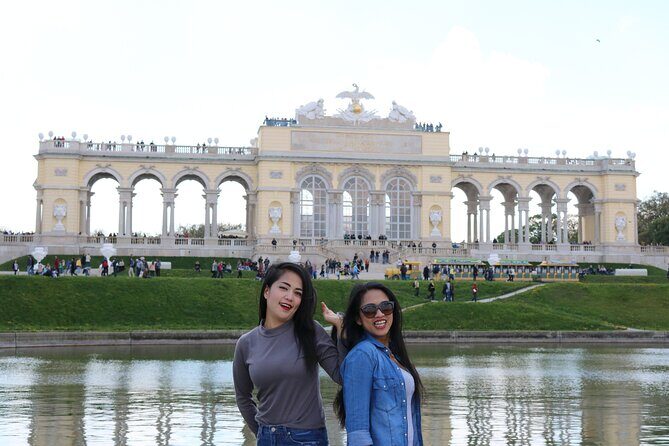 Private Airport and City Transfer in Panoramic Roof Station Wagon - FAQ