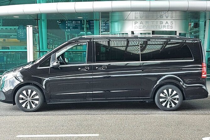 Private Airport Transfer from Porto to the Airport - The Sum Up