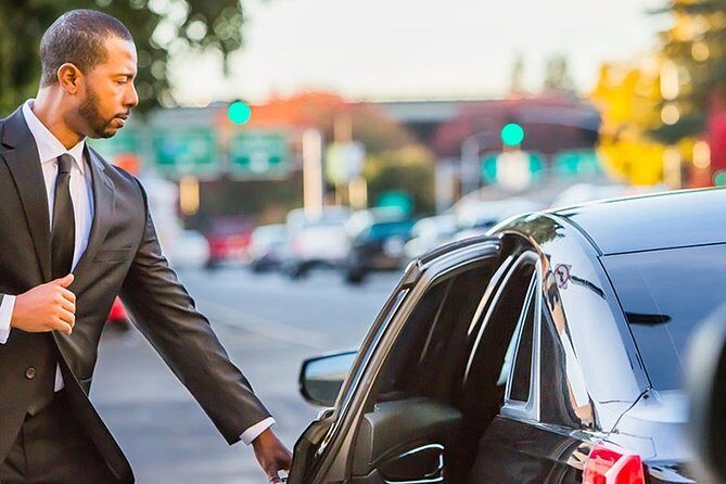 Private Airport Transfer From SFO to San Francisco Union Square - How the Service Works