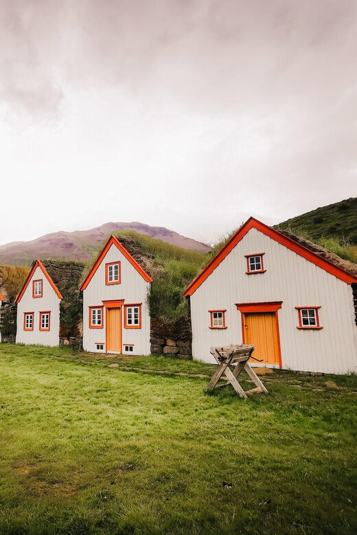 PRIVATE Akureyri: Godafoss Waterfall, Laufas & Forest Lagoon - Key Points