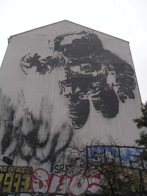 Private Alternative Berlin Tour -Murals, Graffiti and Squats - Why Choose the Private Alternative Berlin Tour?