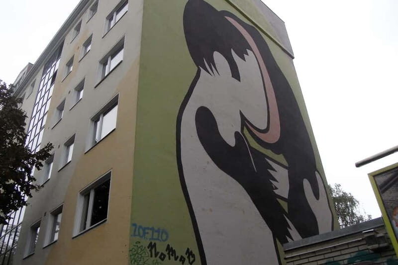 Private Alternative Berlin Tour -Murals, Graffiti and Squats - The Art and Culture You’ll Encounter