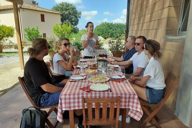 Private and authentic cooking class experience with family - Who Should Book This Experience?