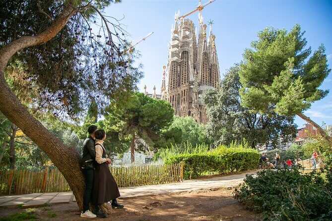 Private and Personalized Photography Adventure in Barcelona - The Sum Up