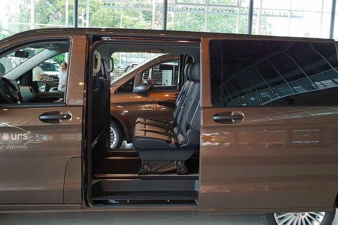 Private Arrival Transfer: from Geneva Airport to Evian-les-Bains, France - FAQ