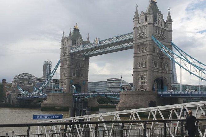 Private Arrival Transfer: Gatwick Airport to Central London - FAQ