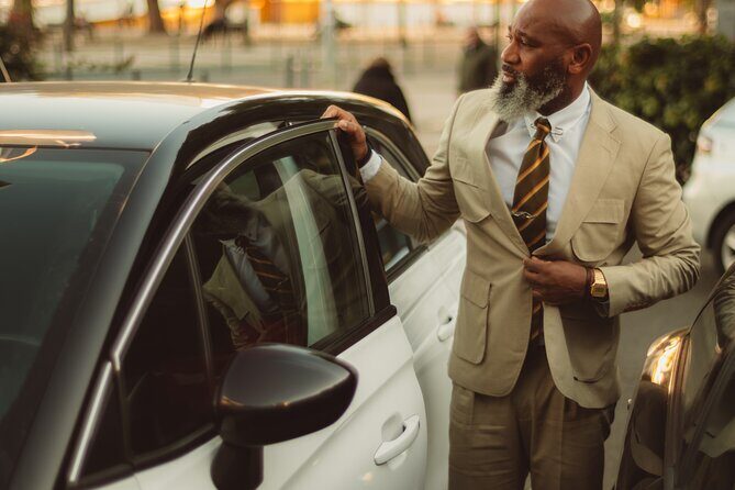 Private Auckland Airport Transfer to/from Auckland Hotels -SUV - Who Should Consider This Service?