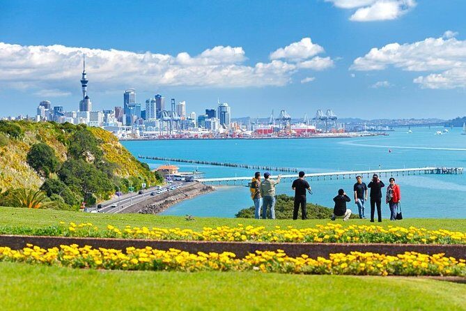 Private Auckland City Tour For Small Group in a luxury vehicle. - Breaking Down the Itinerary: What to Expect