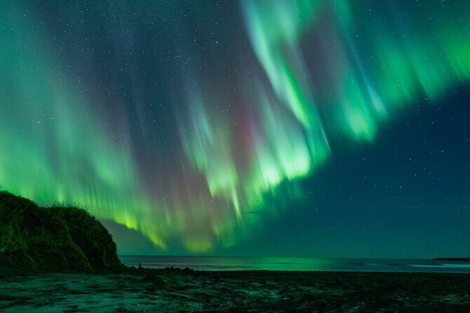 Private Aurora Hunt with Photos in Super Defender - An In-Depth Look at What This Tour Offers