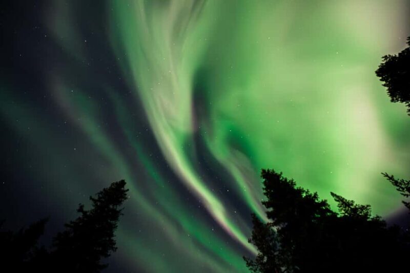 Private Aurora Hunting & Night Photos at Santa Claus Village - The Photography Experience