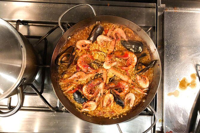 Private Authentic Paella Cooking Class in Barcelona with Josh - Key Points