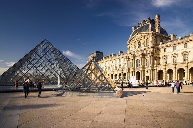 Private Auto Paris City Tour with Audio Guide - A Closer Look at the Tour Itinerary