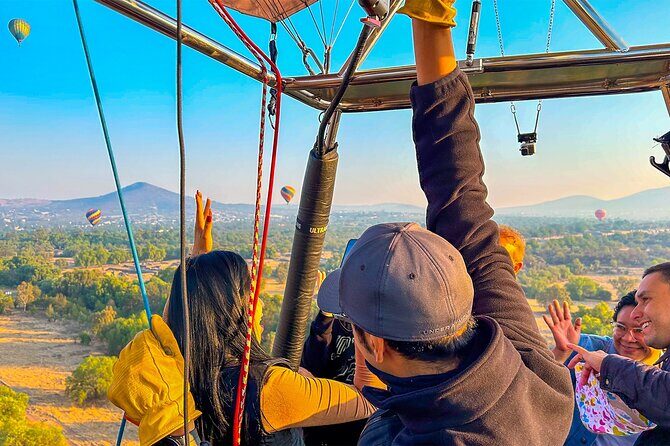 Private Balloon Flight Over Teotihuacan with Optional Transfer - Who Is This Tour Best For?
