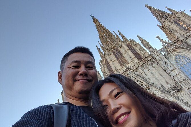 Private Barcelona Highlights: Gothic Sagrada Familia & Park Güell - Key Points