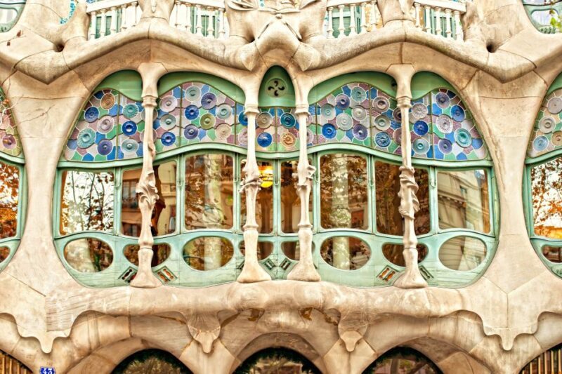 Private Barcelona Modernism and Gaudí Walking Tour - The Sum Up