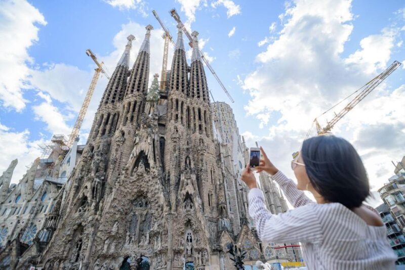 Private Barcelona Tour: Explore Gaudí and the Gothic Quarter - Why Choose This Tour?