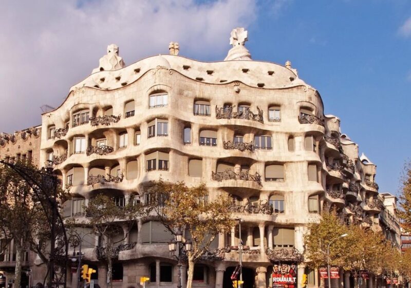 Private Barcelona Tour: Explore Gaudí and the Gothic Quarter - Who is This Tour Best For?
