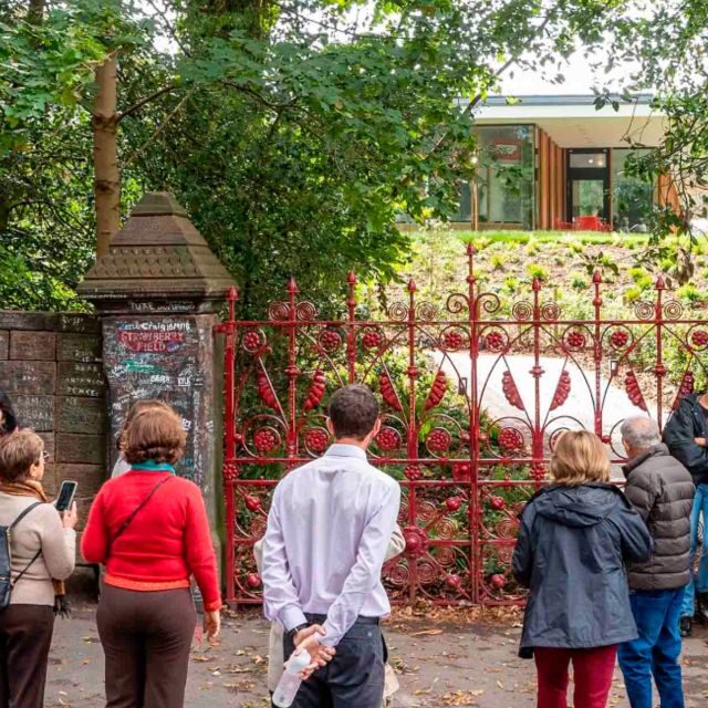 Private Beatles & Beer Bus tour 4 hour & drinks 1-8 people - Walking & Practicalities