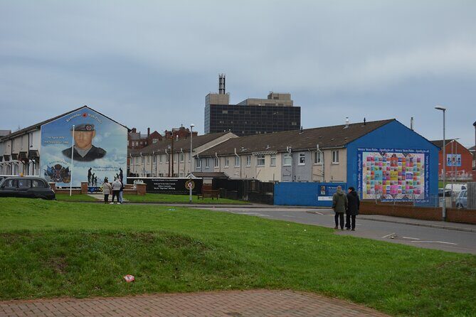 Private Belfast Taxi cab Tour - What Do Reviewers Say?